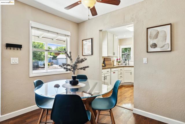 2670 Crescent Dr, Concord CA: https://media.crmls.org/mediaz/02a53442-21a6-4429-87ce-69a85285d0cb.jpg