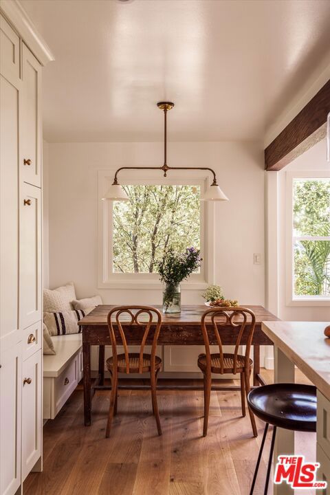 630 Brooks Avenue, Venice CA: https://media.crmls.org/mediaz/02a5a37b-253c-4f04-9960-e60a4569ce9e.jpg