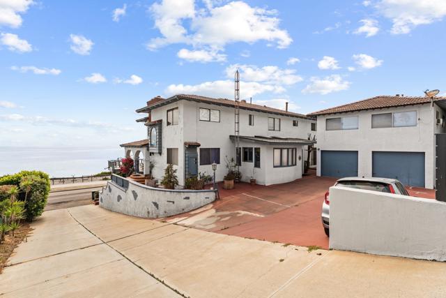 Detail Gallery Image 7 of 70 For 1421 San Elijo Ave, Cardiff By The Sea,  CA 92007 - 6 Beds | 5 Baths