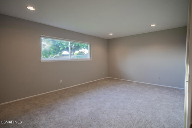 3065 Starling Avenue, Thousand Oaks CA: https://media.crmls.org/mediaz/02a6a90a-645b-4131-bce4-f881e228ef4a.jpg
