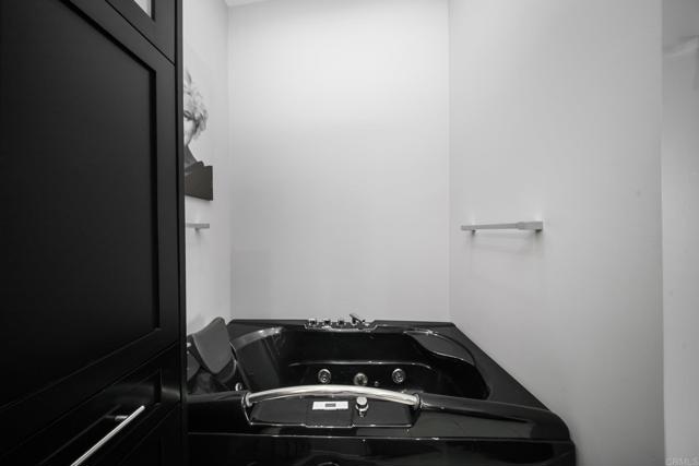 42950 Ivy Street, Murrieta CA: https://media.crmls.org/mediaz/02a6e6ca-054d-4333-bbc5-712cd5ae14f8.jpg