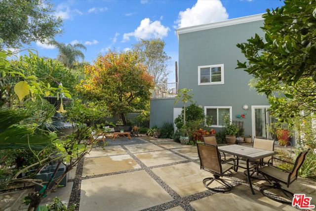 Image 24 of 27 For 850 Burrell Street