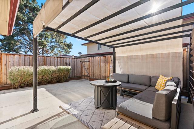1640 Marina Court, San Mateo CA: https://media.crmls.org/mediaz/02a923ce-19fd-482a-9eb5-de9e85585404.jpg