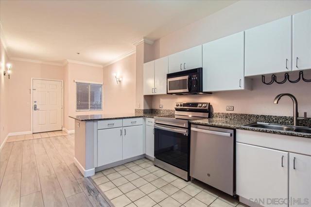 Image 10 of 22 For 1643 6th Ave  208