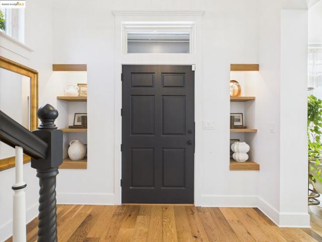 2602 Adeline St, Oakland CA: https://media.crmls.org/mediaz/02a95fb3-0deb-4f7c-a889-5722945cda40.jpg
