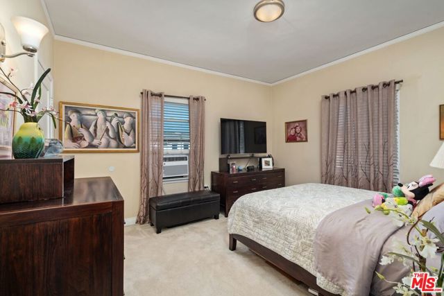 347 N Curson Avenue, Los Angeles CA: https://media.crmls.org/mediaz/02aaf32c-555f-4695-a584-c673df2a51df.jpg