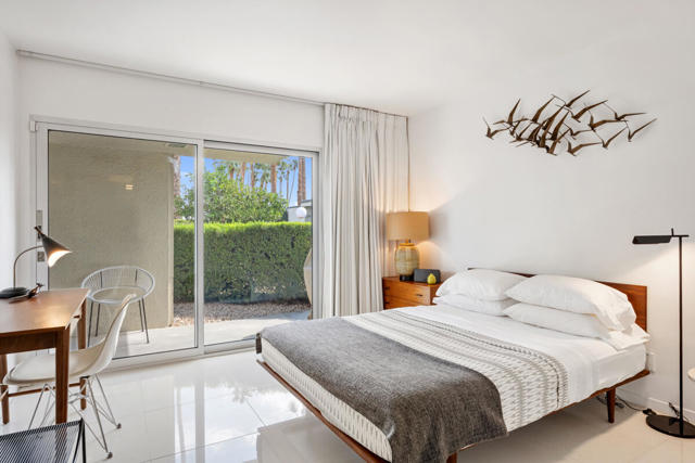 1881 S Araby Drive, Palm Springs CA: https://media.crmls.org/mediaz/02ab0918-fb20-4224-a7e9-012425a0376e.jpg