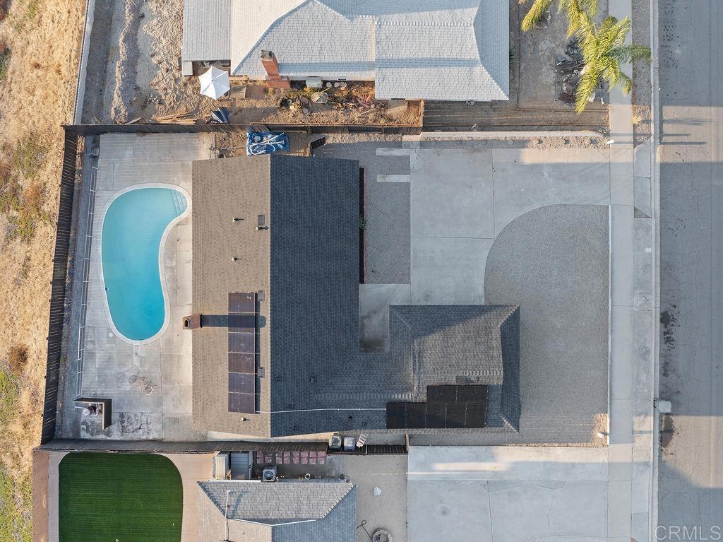 https://media.crmls.org/mediaz/02ab24b5-ae98-4e12-9ace-1be688c65a48.jpg?preset=X-Large
