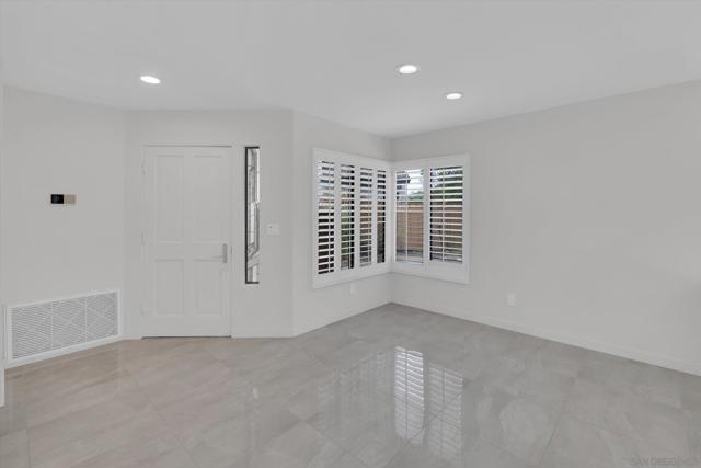 6426 Caminito Listo, San Diego CA: https://media.crmls.org/mediaz/02abbd0a-036d-4aca-bdc2-0a09d4ea6e0a.jpg