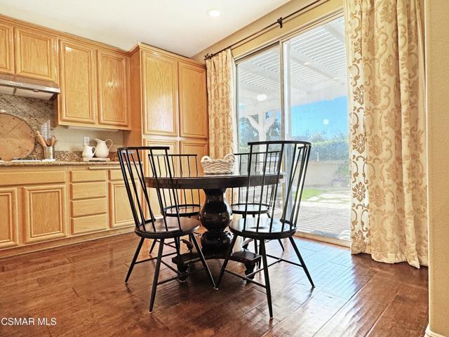 4950 Via Aurora, Newbury Park CA: https://media.crmls.org/mediaz/02acac47-3485-4663-a245-5f76975e3d4f.jpg