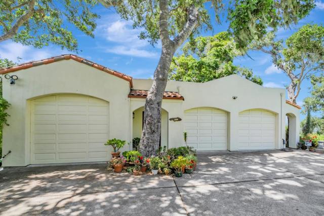 425 Vista Del Mar Drive, Aptos CA: https://media.crmls.org/mediaz/02ad8ffe-3fdf-4468-8ba1-324881bb0ddb.jpg