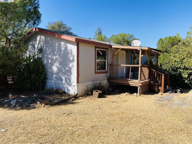 7705 Orford Rd, Stockton CA: https://media.crmls.org/mediaz/02ae1473-fed2-4d11-9ddf-f3ba3c5bb19e.jpg