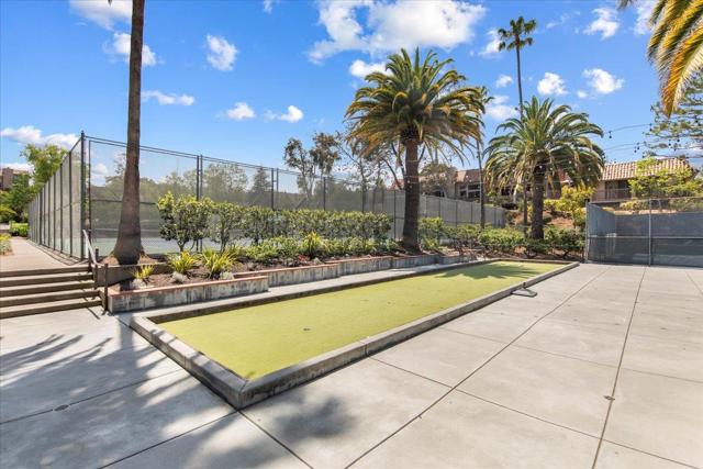 105 Calle Nivel, Los Gatos CA: https://media.crmls.org/mediaz/02ae2dfc-2981-4af4-8e63-5ba8d41faca8.jpg
