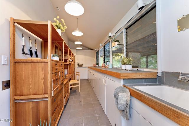 Detail Gallery Image 64 of 67 For 1345 Carnarvon Dr, Pasadena,  CA 91103 - 2 Beds | 2 Baths