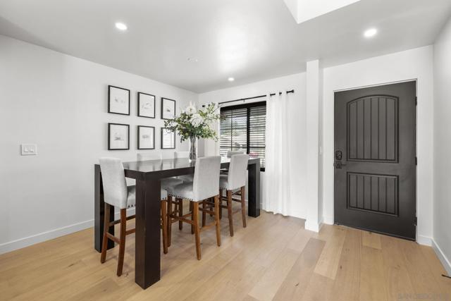 2146 Foster St, Oceanside CA: https://media.crmls.org/mediaz/02af3cea-37f7-4e69-a539-8bdae000a0e9.jpg