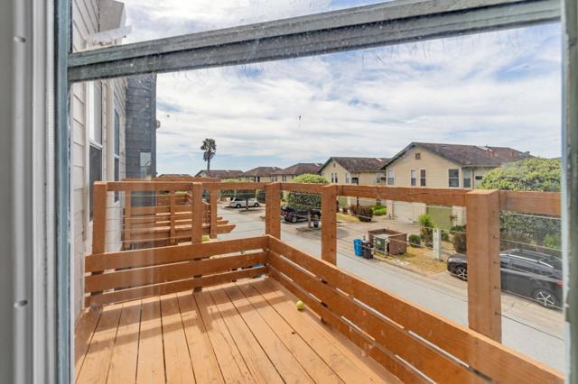 17 Kiska Road, San Francisco CA: https://media.crmls.org/mediaz/02afb5a1-7e8e-432b-b7c3-4778fbcdbca4.jpg