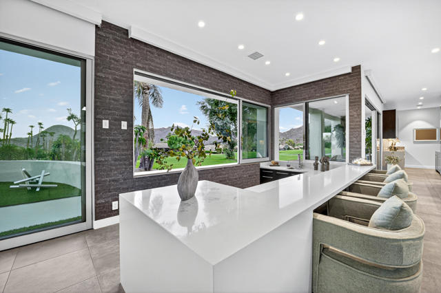 49120 Sunrose Lane, Palm Desert CA: https://media.crmls.org/mediaz/02affea0-6d0d-4a6b-a259-16e0c5f3365f.jpg