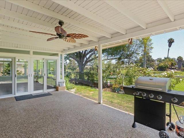 1051 La Reina, San Marcos CA: https://media.crmls.org/mediaz/02b07ac5-eca3-4d13-bc6e-536f3439f516.jpg