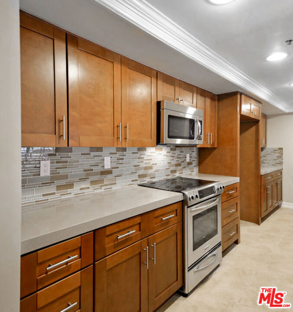10660 WILSHIRE Boulevard, Los Angeles CA: https://media.crmls.org/mediaz/02b0e94b-a077-4ea0-b2d7-12da6991849a.jpg