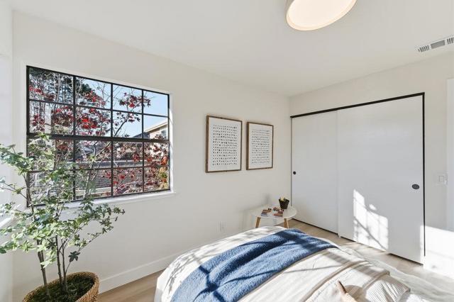 370 Burning Tree Court, Half Moon Bay CA: https://media.crmls.org/mediaz/02b0f6e1-e324-4ea5-b2d4-969e33261136.jpg