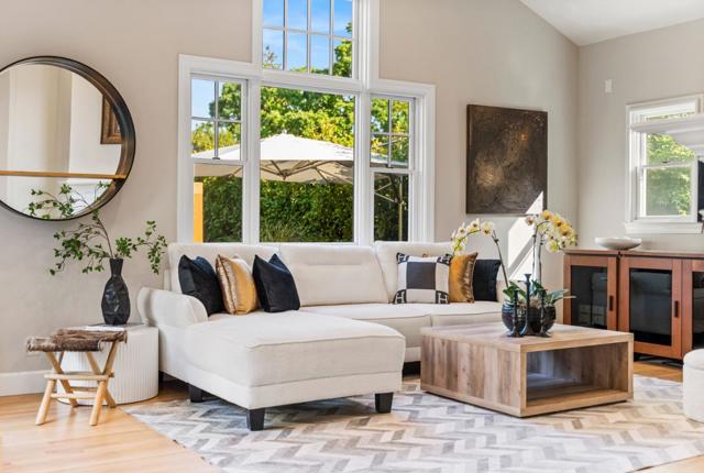113 Wildwood Avenue, San Carlos CA: https://media.crmls.org/mediaz/02b212cd-1c9a-44b2-bb37-28e18b103811.jpg