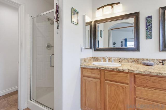 6377 Alexandri Cir, Carlsbad CA: https://media.crmls.org/mediaz/02b26e53-4f60-4e80-ae85-9cff299a9f31.jpg