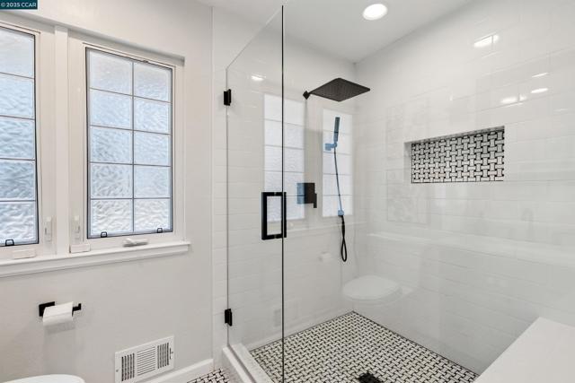 1838 Sunnyvale Ave, Walnut Creek CA: https://media.crmls.org/mediaz/02b340dc-ef3d-444e-bb8e-3bc4a7d7d723.jpg