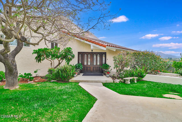 1822 Calle Borrego, Thousand Oaks CA: https://media.crmls.org/mediaz/02b392be-03ed-4692-ac7c-90d36d36160f.jpg