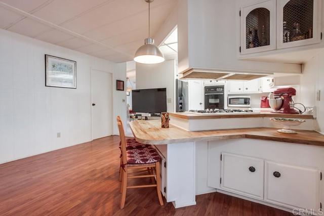 Detail Gallery Image 13 of 48 For 276 N El Camino Real #97,  Oceanside,  CA 92058 - 2 Beds | 2 Baths