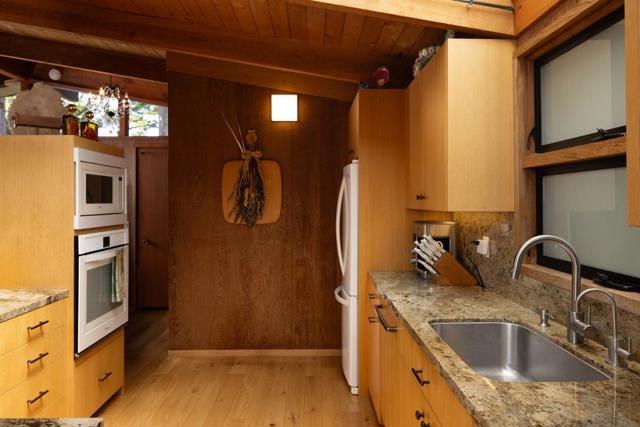 799 Parcel Street, Monterey CA: https://media.crmls.org/mediaz/02b3df71-43e1-491d-995b-4b931c25be0b.jpg