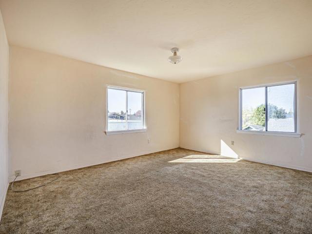 35 Sycamore Street, Watsonville CA: https://media.crmls.org/mediaz/02b41e00-93e7-47de-a992-95c506139319.jpg