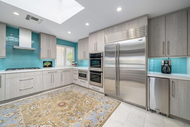 66 Dartmouth Drive, Rancho Mirage CA: https://media.crmls.org/mediaz/02b4b8b4-a214-4519-8765-a921a1732ba2.jpg