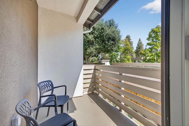 955 Woodside Road, Redwood City CA: https://media.crmls.org/mediaz/02b6be0f-b76a-4cc4-9a1e-fde2482791db.jpg