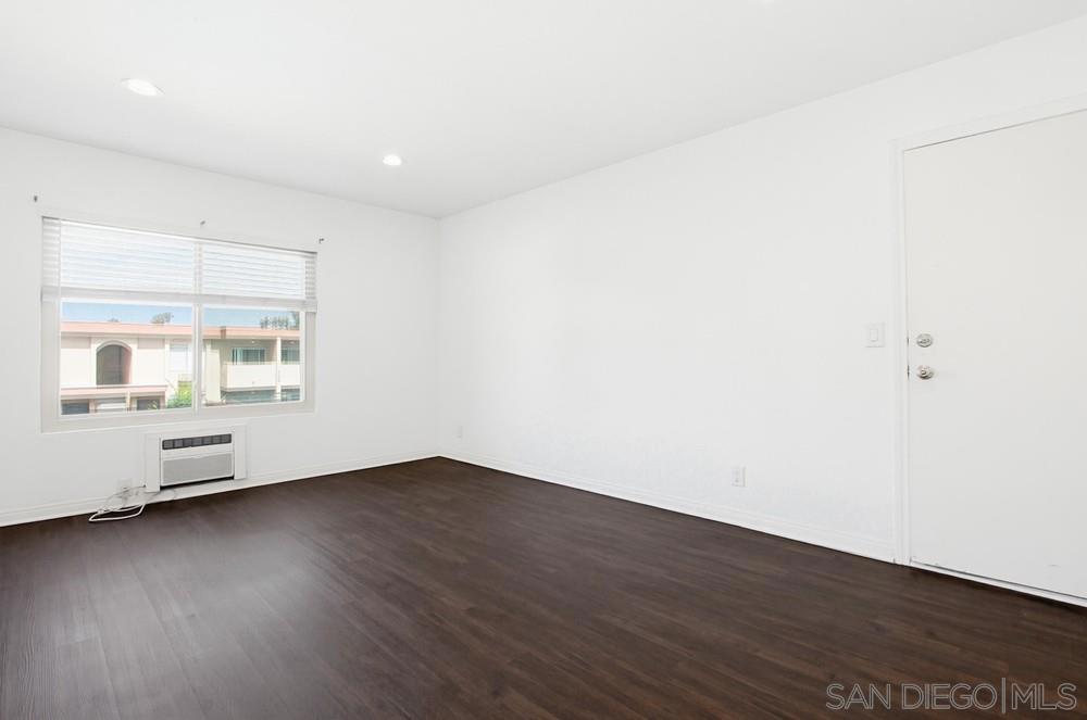 9598 Carroll Canyon - photo 4