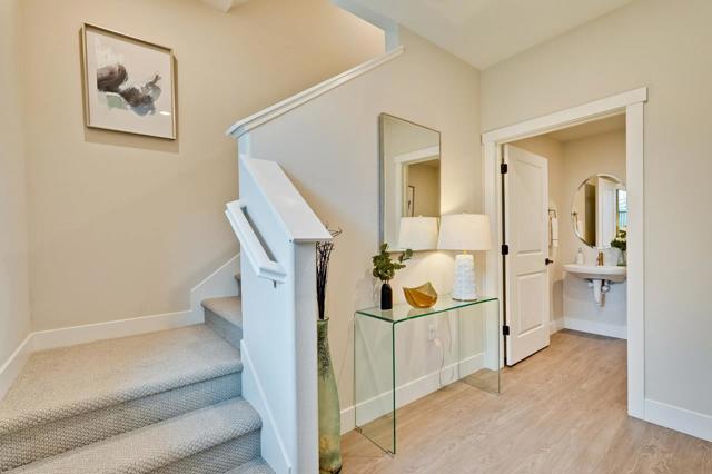 536 SoMi Court, Hayward CA: https://media.crmls.org/mediaz/02b7d5b8-2b7d-4f78-bec6-0b373fe94202.jpg