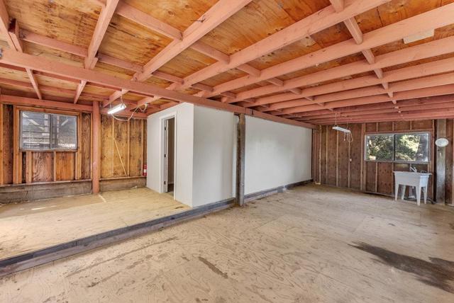 825 Skyward Drive, Aptos CA: https://media.crmls.org/mediaz/02b89a76-b918-44a1-ad15-05bb915f7eeb.jpg