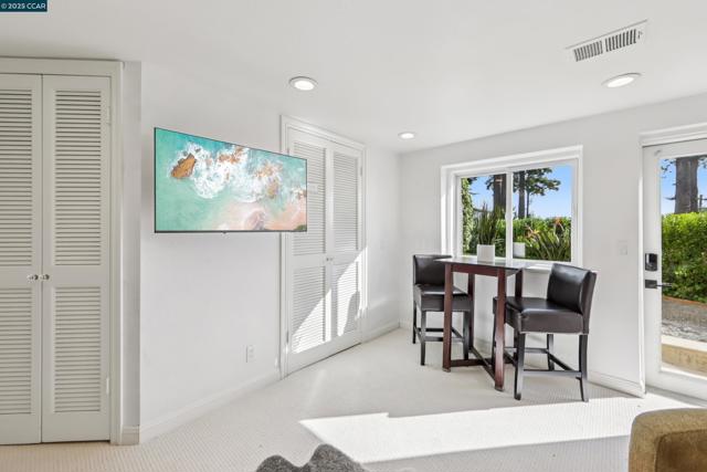 680 Grizzly Peak Blvd, Berkeley CA: https://media.crmls.org/mediaz/02b89b42-65df-44cf-b822-1e32d7c9f4d5.jpg