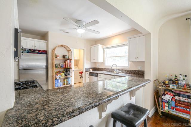 4445 50th St, San Diego CA: https://media.crmls.org/mediaz/02b8e5d1-8014-41ae-979b-1a7243415eca.jpg