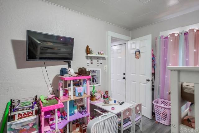 1828 34 B Avenue, National City CA: https://media.crmls.org/mediaz/02b97ab2-f272-44cb-9801-eb736f49328e.jpg