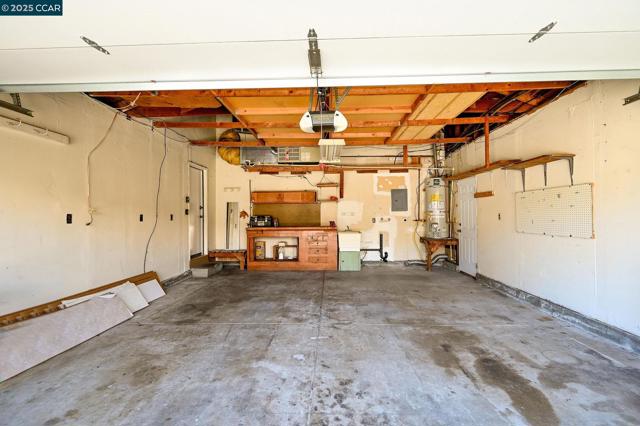 2848 Biddleford Dr, San Ramon CA: https://media.crmls.org/mediaz/02b9c6ca-c220-49c4-b85e-eb3146e44058.jpg
