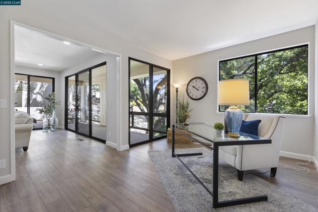 1285 Avenida Sevilla, Walnut Creek CA: https://media.crmls.org/mediaz/02bb2e38-9e99-4f39-a13b-57e5b1d54f25.jpg