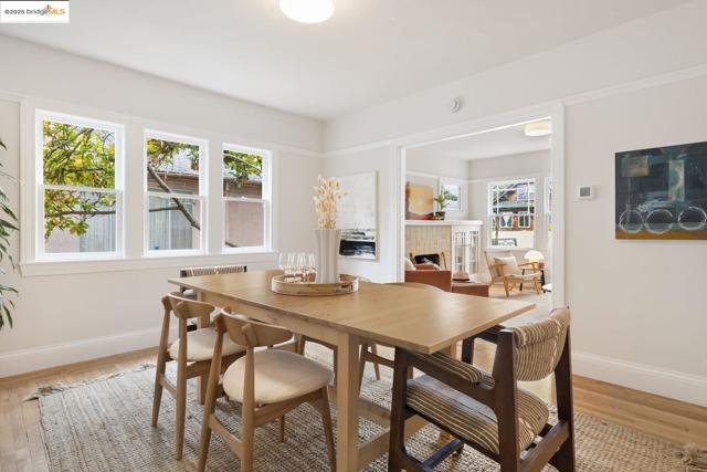 1814 Carleton ST, Berkeley CA: https://media.crmls.org/mediaz/02bb4187-0094-4512-8943-59ba6a97c637.jpg