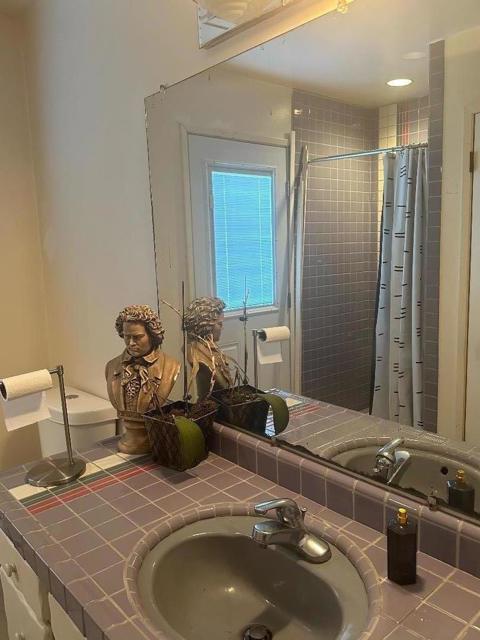 16 Browns Valley Road, Corralitos CA: https://media.crmls.org/mediaz/02bc3d47-586d-4a0a-9060-7b86deedc869.jpg