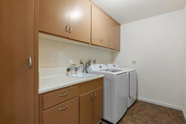 1052 San Simeon Drive, Salinas CA: https://media.crmls.org/mediaz/02bc58ab-ae77-4387-bfcb-a1a22de9d120.jpg