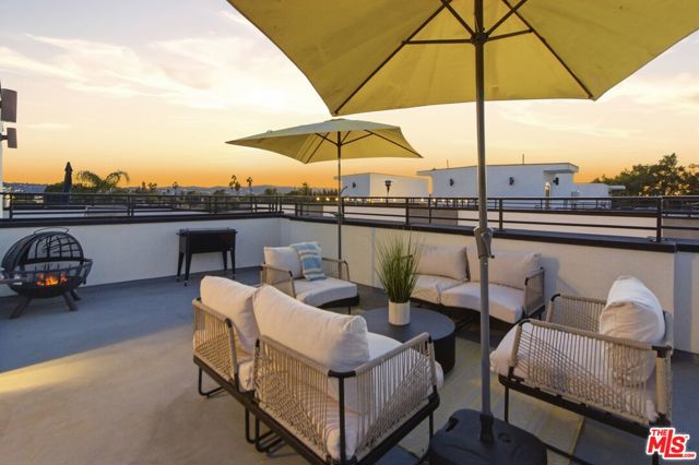6707 North Sepulveda Boulevard