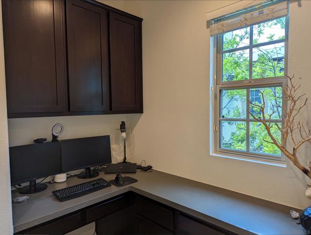 15753 SPRECKELS PLACE, San Diego CA: https://media.crmls.org/mediaz/02bcbeeb-8277-4461-920f-dc813b9fd038.jpg