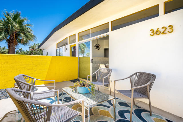 3623 E Avenida Fey Norte, Palm Springs CA: https://media.crmls.org/mediaz/02bcf779-e43b-48a3-9cb4-edcbbc726cff.jpg