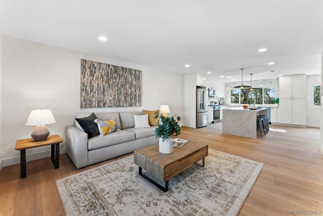 10315 Moselle St, San Diego CA: https://media.crmls.org/mediaz/02be5a0a-436c-4ad5-80cb-7458382f9a29.jpg