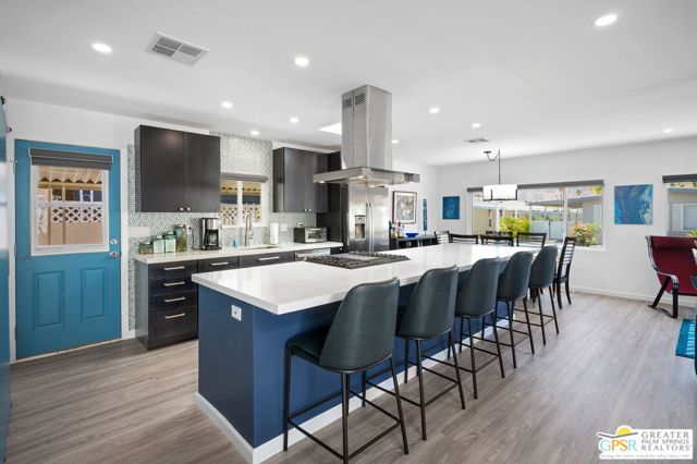 240 Los Pinos Drive, Palm Springs CA: https://media.crmls.org/mediaz/02beb5e2-eff5-44a2-80af-cee6fe323f21.jpg