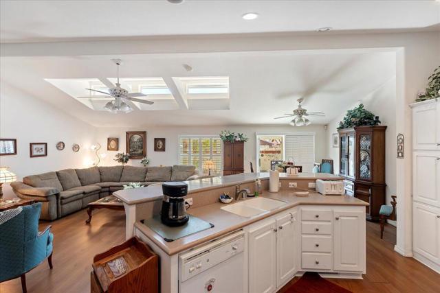 15300 Palm Drive, Desert Hot Springs CA: https://media.crmls.org/mediaz/02bfd7cf-413a-47a1-90dd-cda32e9c6a94.jpg